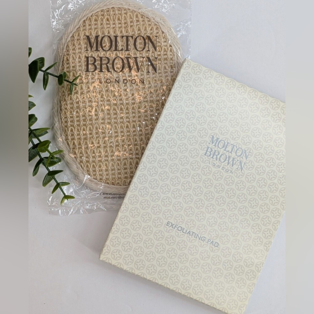 Molton Brown Exfoliating Pads NEW in box set of 2